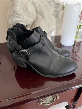 Madden Girl Black Leather Ankle Booties with Buckle Strap